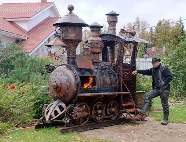 steampunk-train-bbq-1