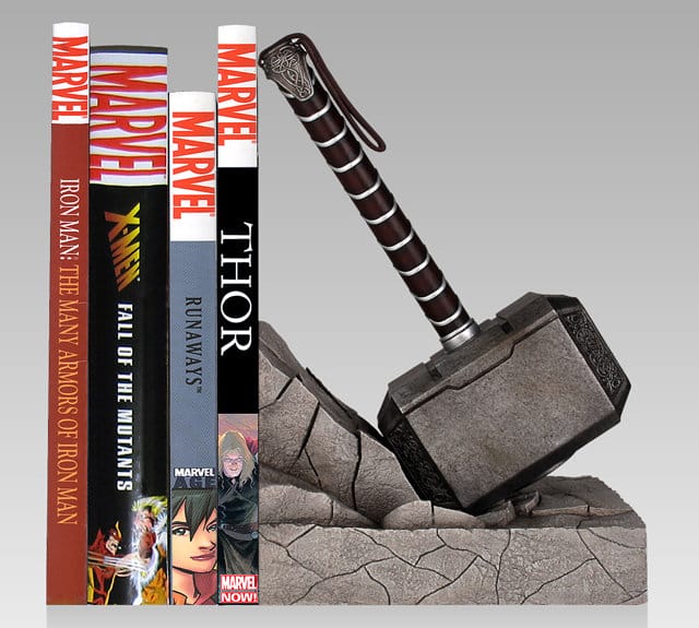 thor-hammer-bookend