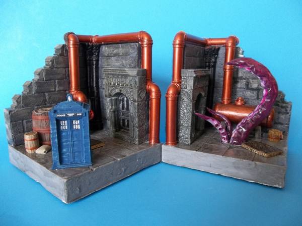 tardis-tentacle-monster-bookends
