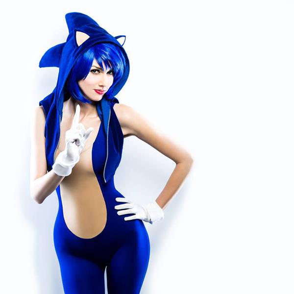 sexy-sonic-the-hedgehog-3