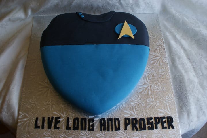 Star Trek Valentines Day cake 2