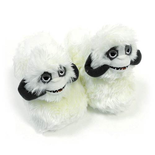 wampa-feet