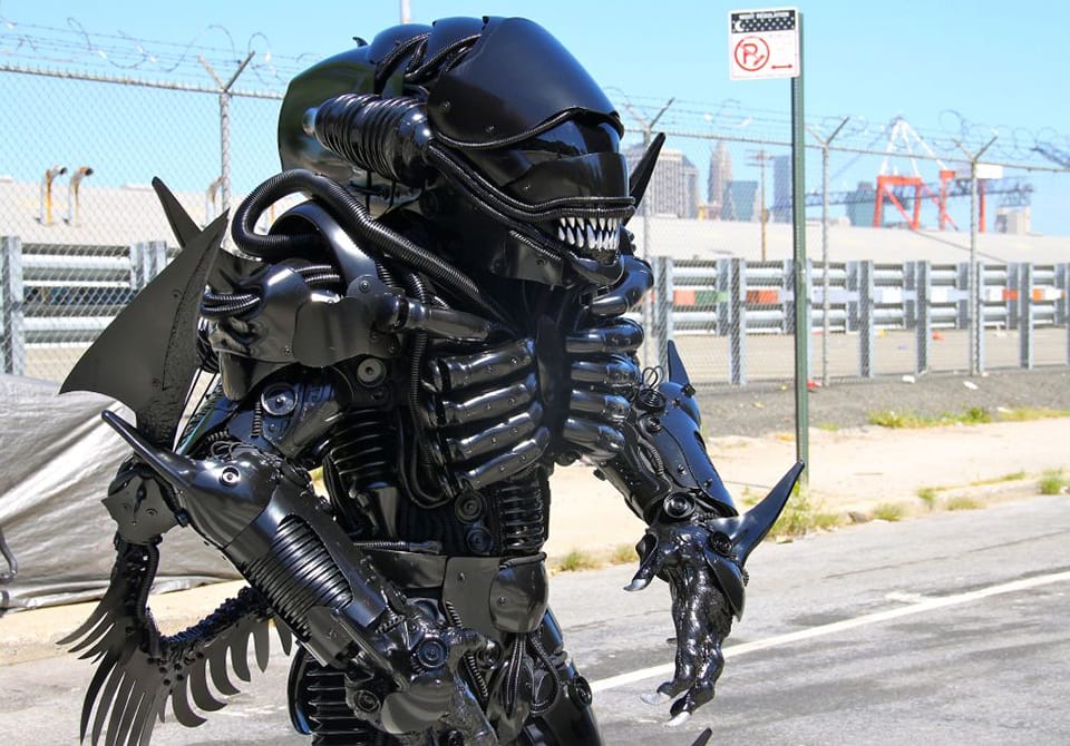 alien-xenomorph-costume-by-peter-kokis-2