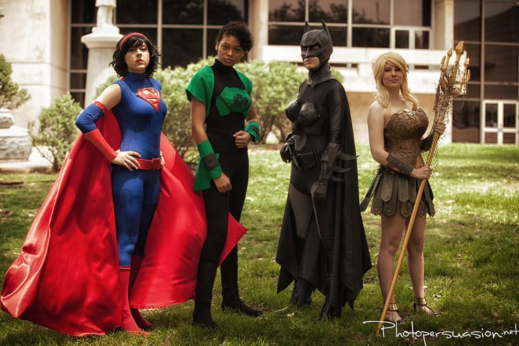 spectacular-female-justice-league-cosplay