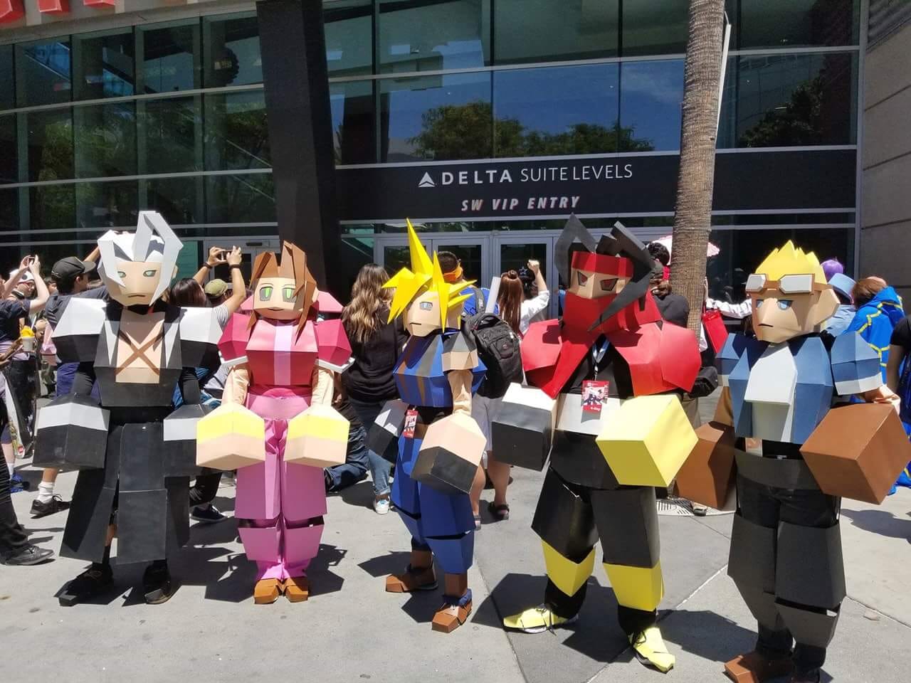 Pixel perfect Final Fantasy VII cosplay