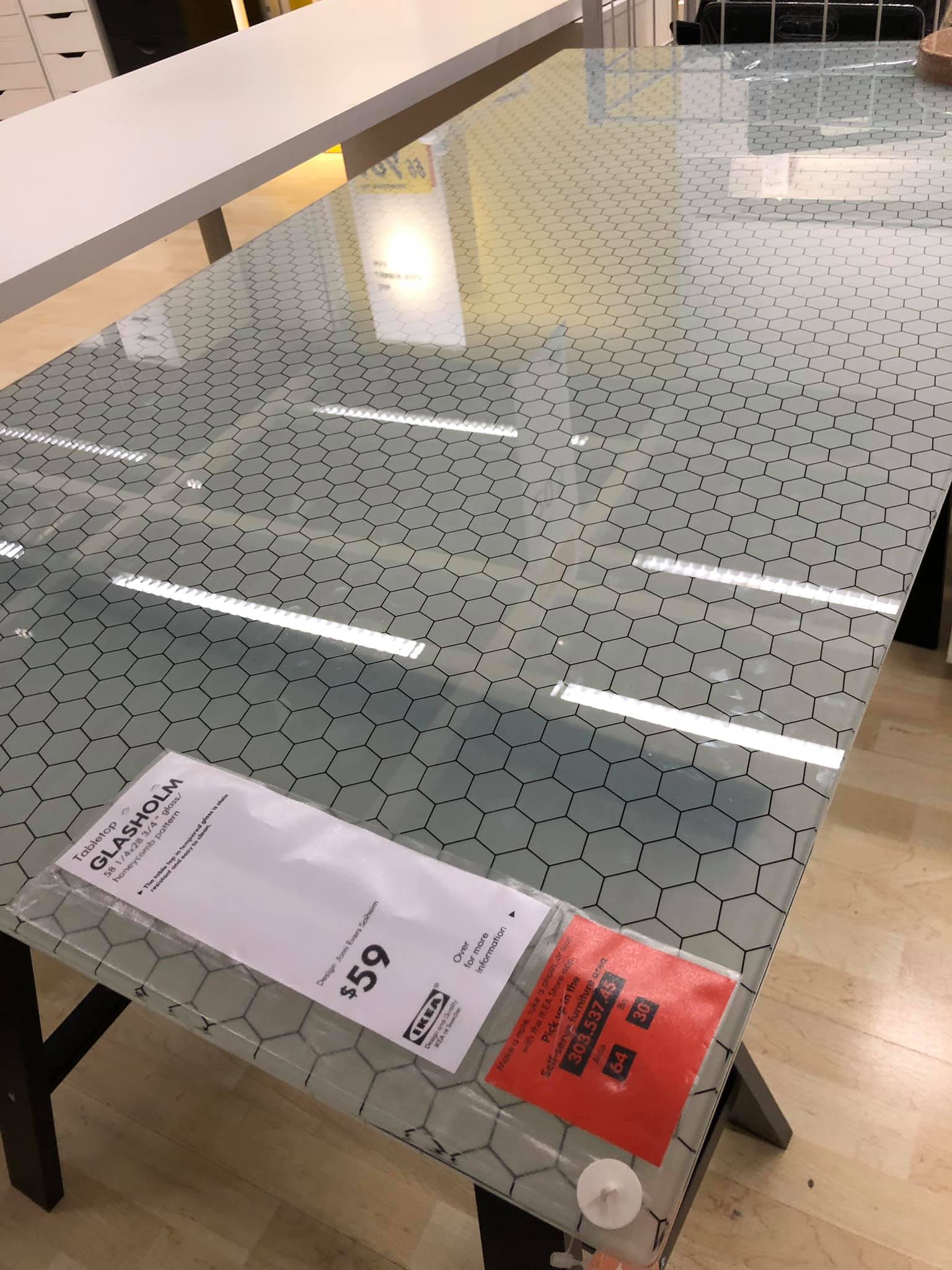 Planeet Op het randje Frustrerend D&D players discover that IKEA are selling a hex crawl table