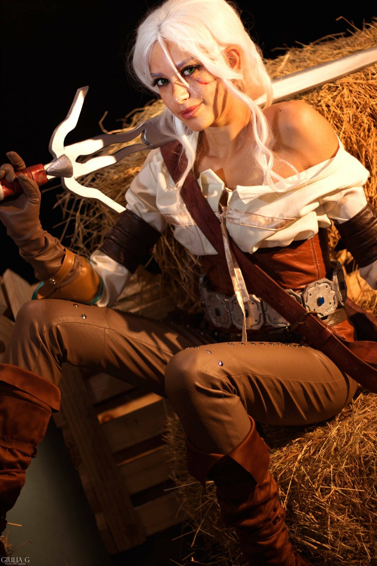 The Witcher cosplay: Ciri