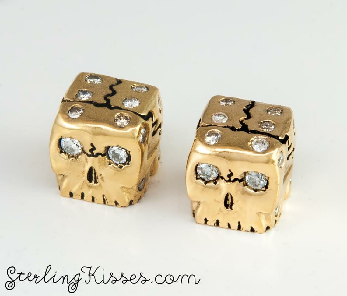 Pure gold and diamond dice