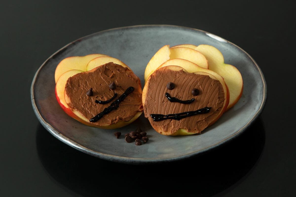 How to make chocolate peanut butter Chewbacca apple slices