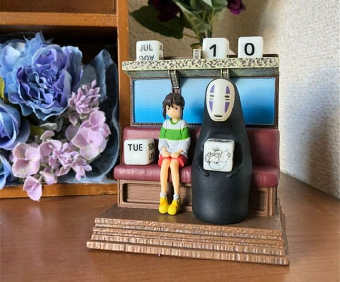 Perpetual calendar brings Spirited Away to life through dice and models