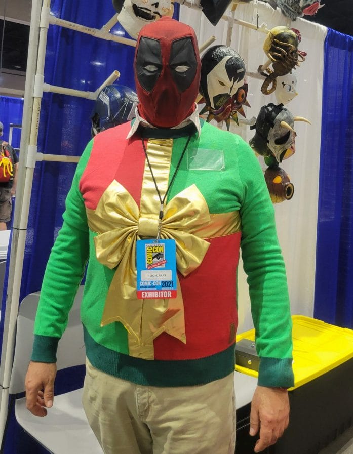 Christmas Deadpool cosplay
