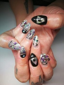 Spooky halloween  nail art by Alice McNails