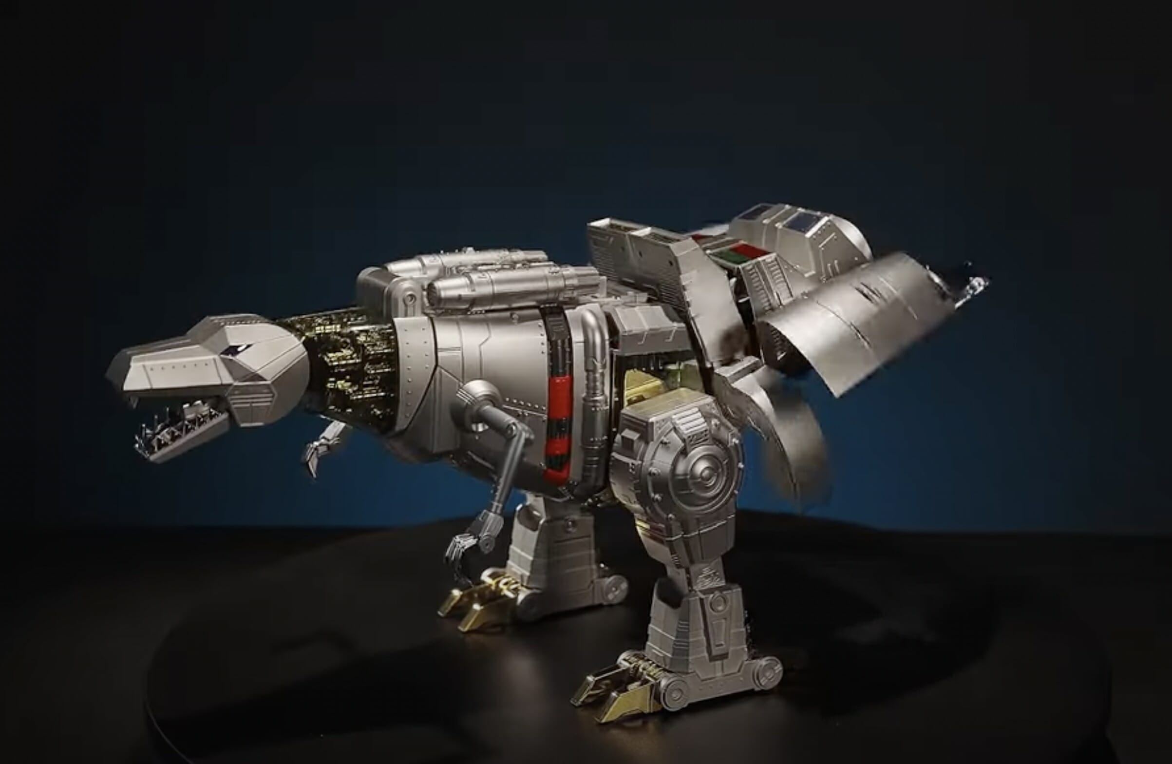 This reallife autotransforming Grimlock is a masterpiece and the