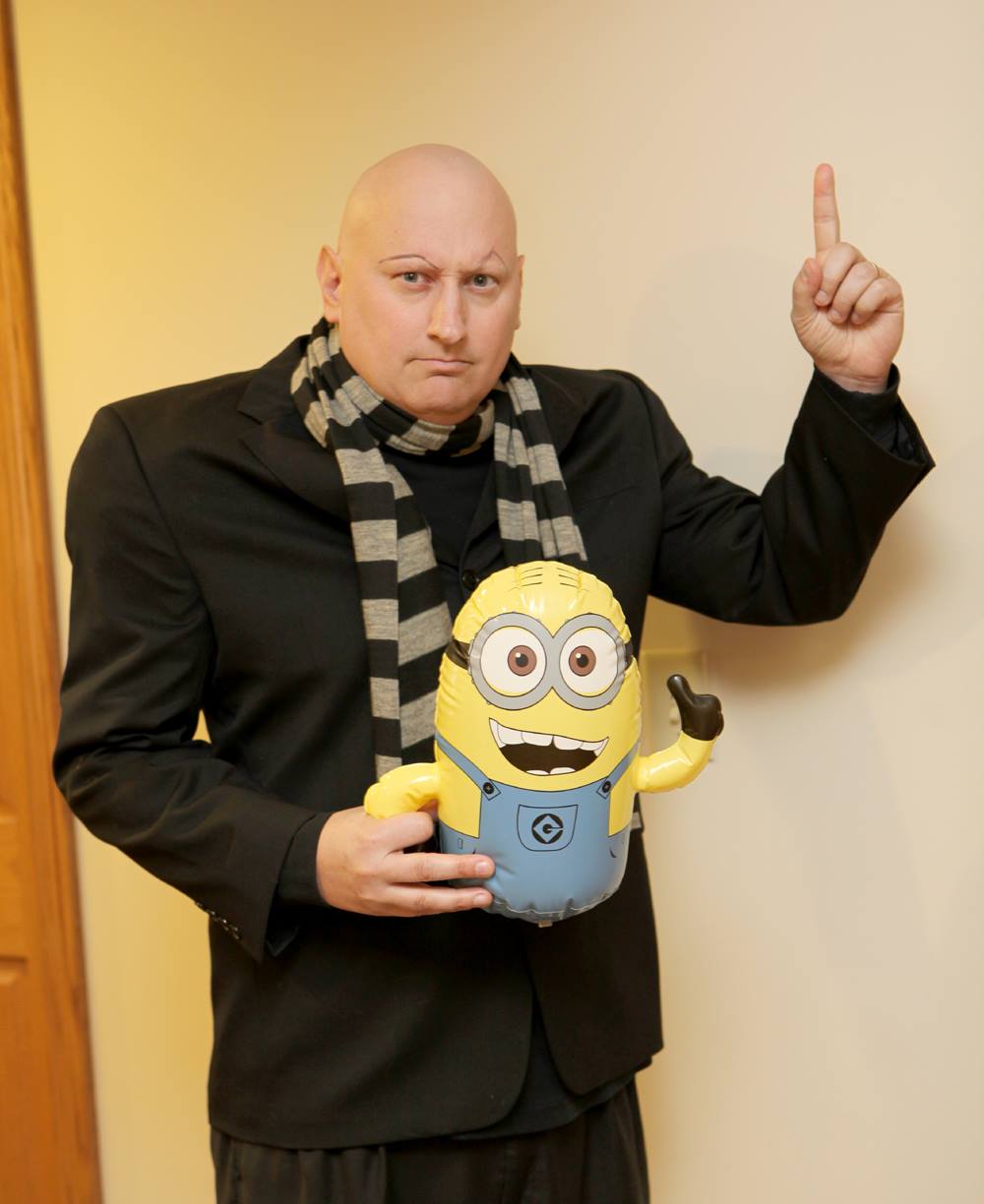 Gru costume